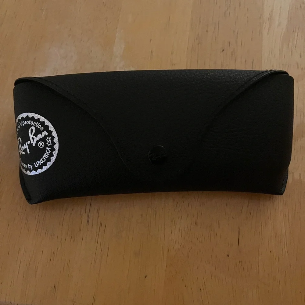 RAYBAN sunglasses